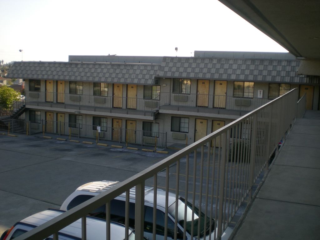 Crown Lodge Motel Oakland Eksteriør bilde